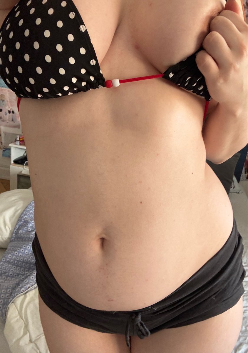 garadiary's tweet photo. minimal clothing for summer 🥹 (ngl the shirt was warm af) 

#nsfwtwt #cnc #breeding #freeuse https://t.co/mv9hP44Hl3