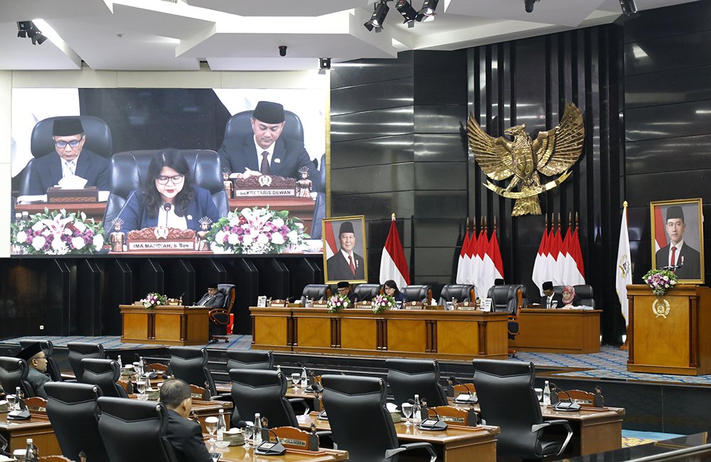 dprddkijakarta's tweet image. Rapat Paripurna DPRD DKI Tutup Masa Persidangan II
#DPRD #DPRDDKIJAKARTA #DPRDDKJ #DKIJAKARTA #DKIJAKARTA
dprd-dkijakartaprov.go.id/rapat-paripurn…