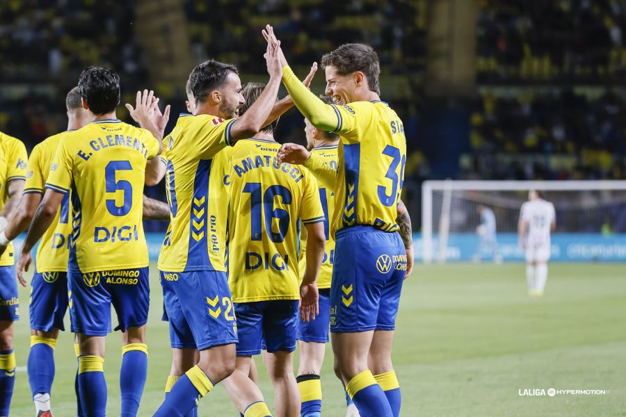 Seis victorias consecutivas: lo nunca visto en el Estadio de Gran Canaria

➡️ Las Palmas nunca había ganado seis partidos seguidos como local en el recinto de Siete Palmas

➡️ Para ver una racha similar de Las Palmas en Segunda División hay que retroceder más de 60 años