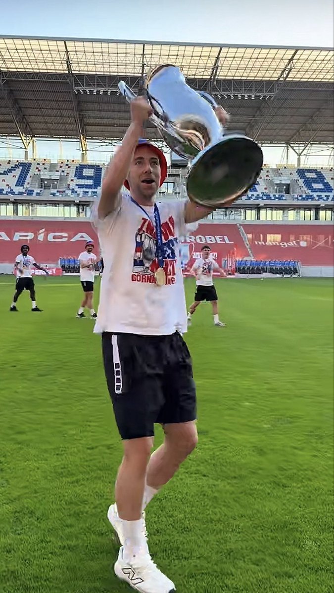 rogalini_'s tweet photo. ja nie placze🥺 https://t.co/KfbGHRpBYp