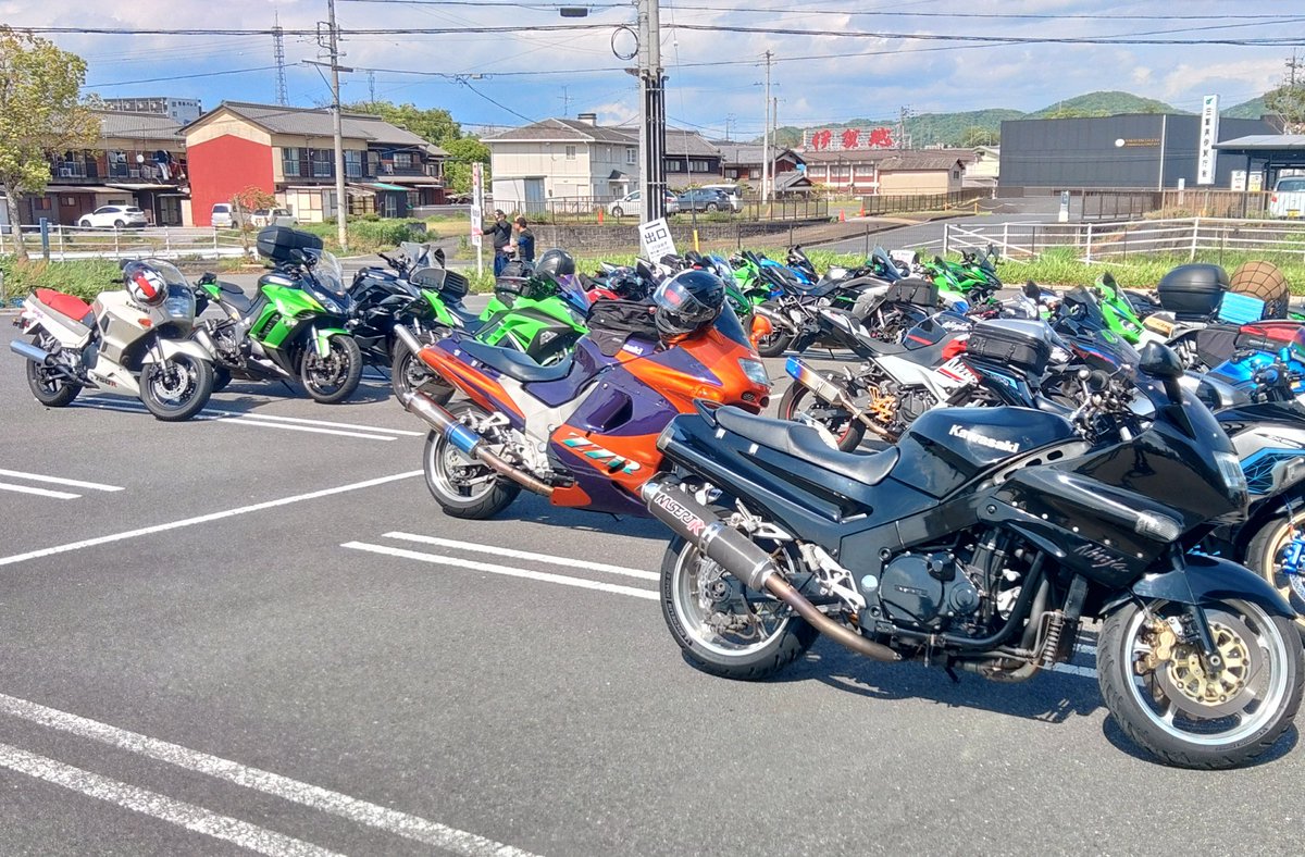 ごっとん副長 tweet media