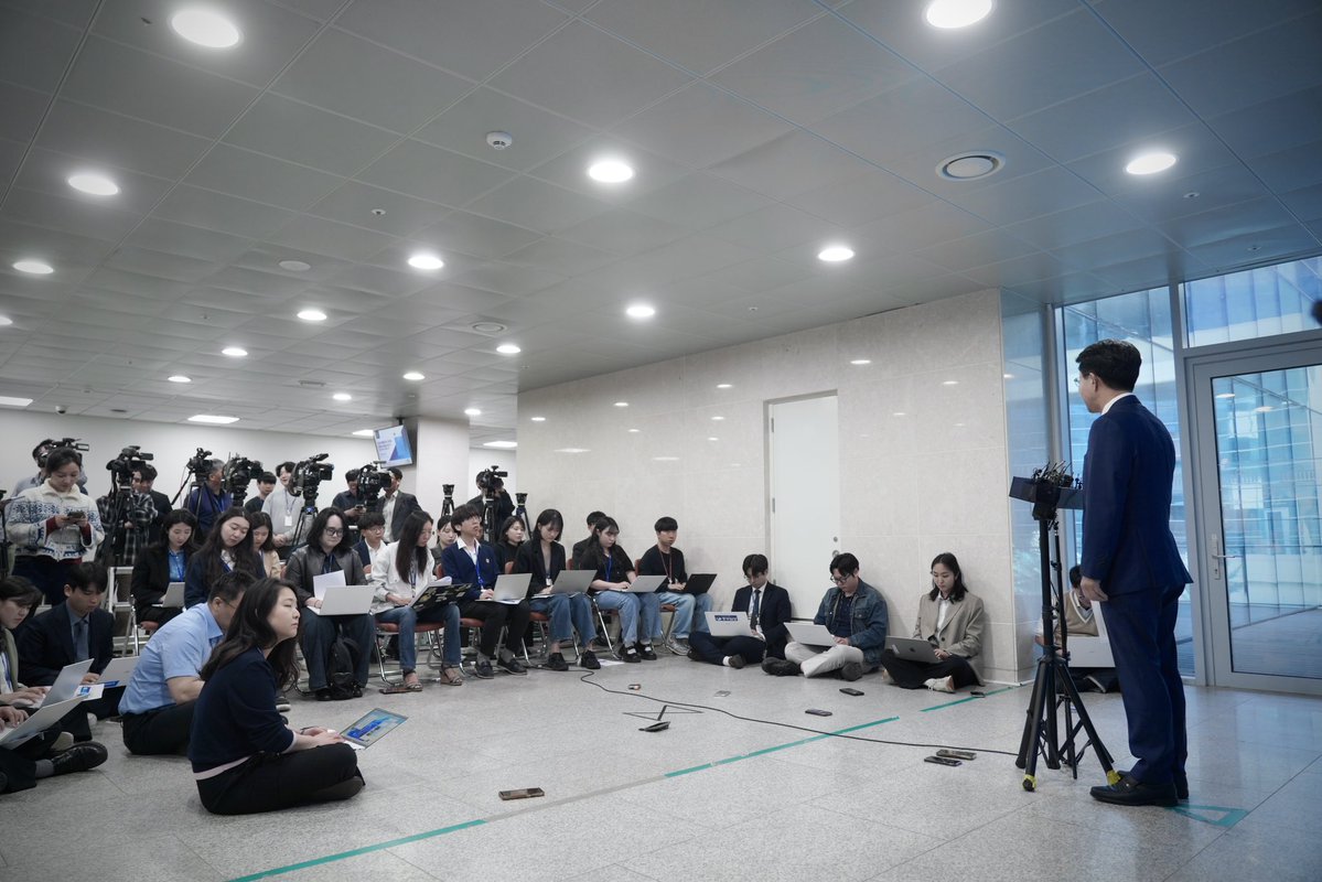 조정식 tweet media