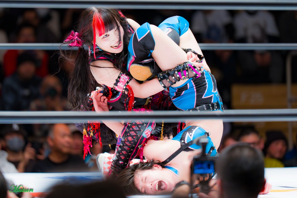 @stardomworld 関節技といえば伊藤ちゃんって結構エグい技もってるし、教えてもらえばいいのでは？🤔