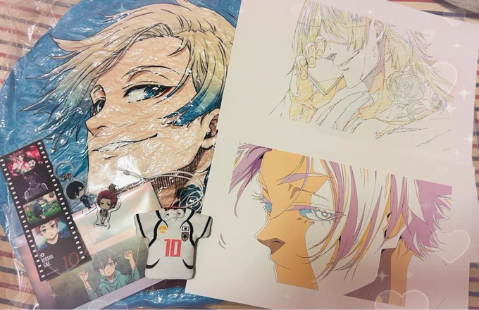 eg展の思い出⟡⋆兄弟Tはもちろん欲しかったグッズを沢山得られて展示と共に𝐇𝐚𝐩𝐩𝐲すぎる展示会だったな…フィナーレなのがさみしいのでこれからも沢山イベントやって欲しいです(切望)
