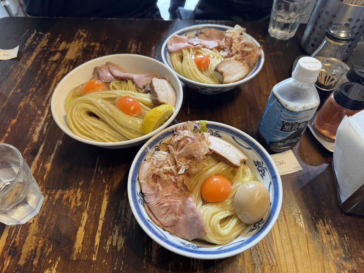 し ぐ ま る tweet media