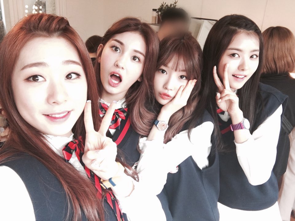 아이오아이 (I.O.I) tweet media