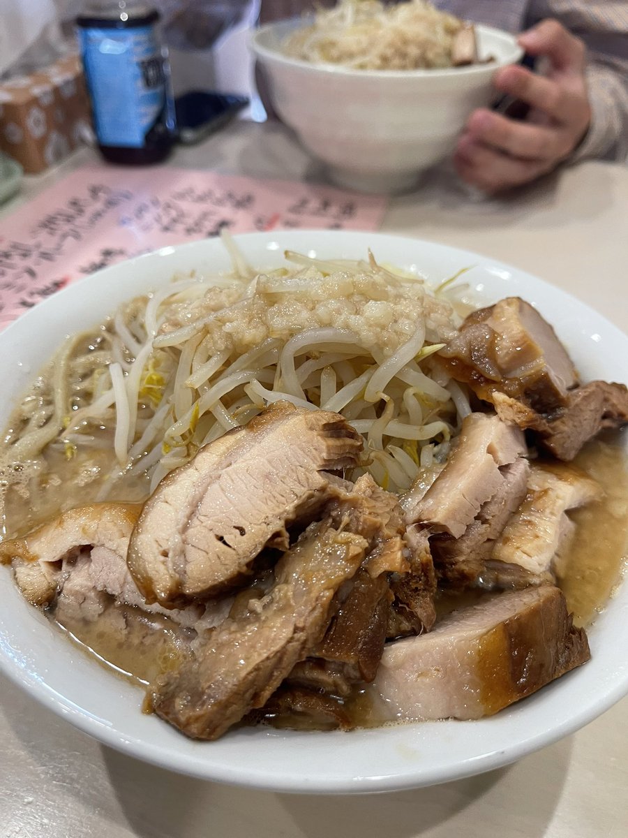 #めしのとと
麺300ヤサイマシアブラニンニクスクナメアブラスクナメカラメマシだよ、、、