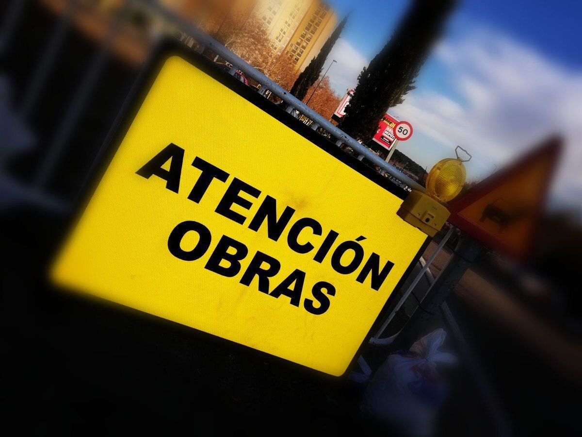 policiazaragoza's tweet image. Hoy esta previsto el comienzo de #Obras en:

🔹 C/ Fray Lamberto
🔹 Plaza Tenerías 
🔹 C/ Tomás Edison
🔹 Pº Isabel la Católica
🔹 Avda. San José 

Precaución al circular por estas vías.
⚠️ Señalización provisional