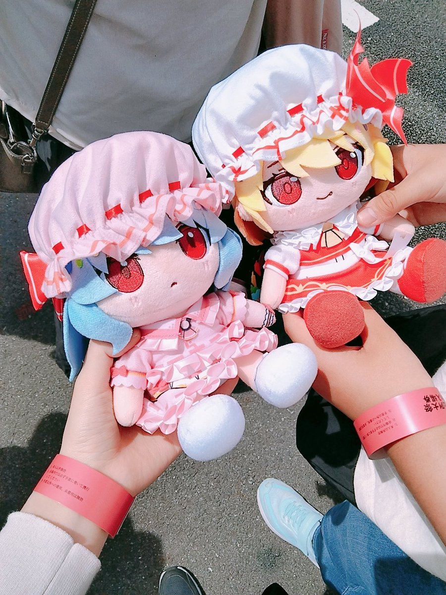 rina_627472's tweet photo. 例大祭行ってきました！！
今回も楽しかった😚🎶 https://t.co/yfBMbrICPh
