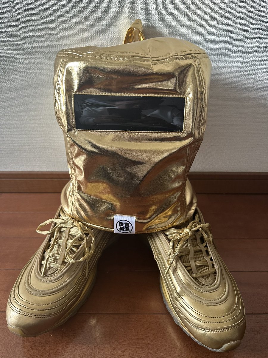 早い‼️昨日注文したのにもう届きました✌️テンション上がる金色