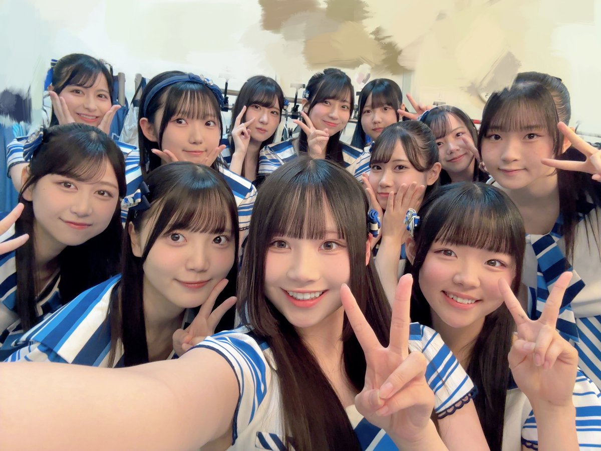 本日も #さあ未来を探しに行こうか？公演
 in  STU48 広島劇場

ありがとうございました！☺︎
GW3日間皆さんのおかげで駆け抜けました！！
すっごく楽しかったです！！
今日の公演メンバー🫶🏻🫶🏻

⬇️本番直前📸！！
#STU48_4期研究生