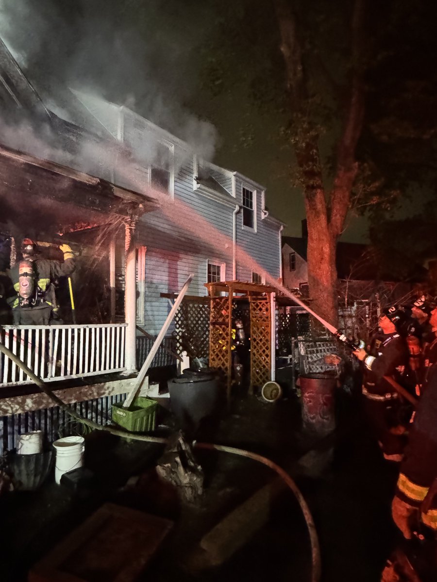 Boston Fire Dept. tweet media