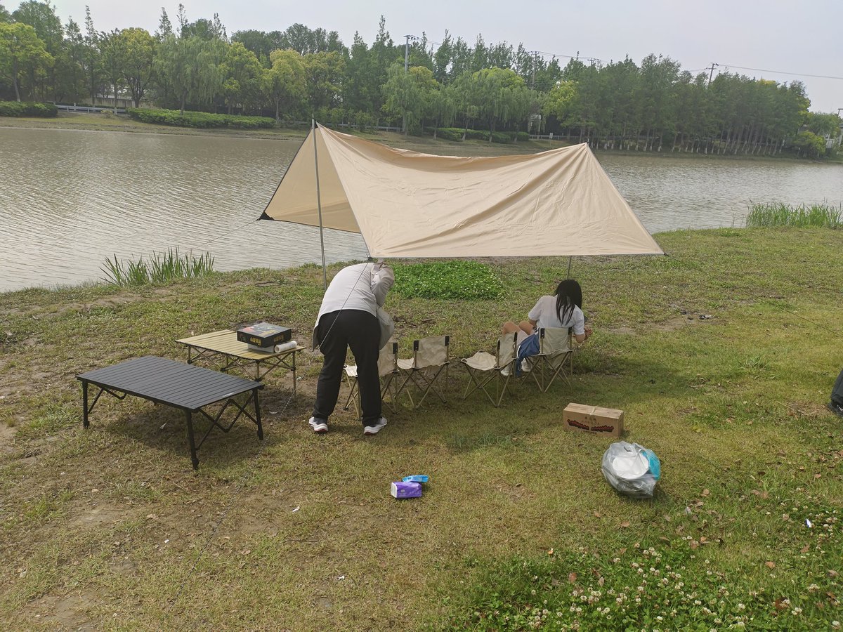 xiaozhu_486's tweet photo. バーベキュー！ https://t.co/991OoFxz44