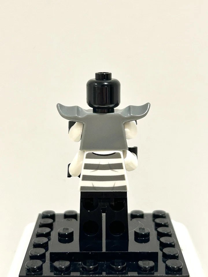 infinitybricks8's tweet image. Strength in stone! The Red Mask Stone Army Warrior is a massive addition to any Ninjago villain lineup 👺

#LEGO #LEGOminifigures #LEGOcollection #LEGOcommunity #LEGOaddictAFOL #LEGOreseller #LEGOforsale #Ninjago #StoneArmy #LEGOVillain #NinjagoLegacy #GiantWarrior