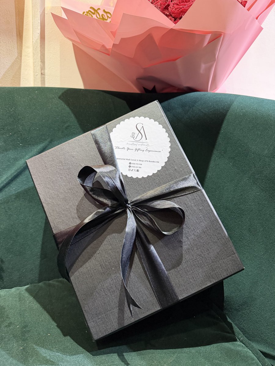 SABeautifulSen1's tweet image. We’re officially in the season where we get to spoil the women that broke their backs so we can be! Mother’s Day treats available for booking at our store 🫶🏽

♥️0785993908

#Monday #beautifulsentiments #giftshop #trendingvideo #kampala
