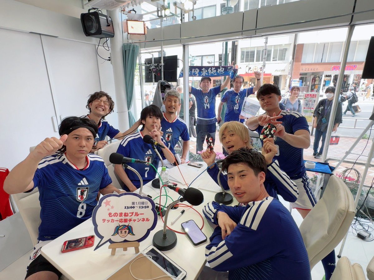 ものまねブルー【公式】 tweet media