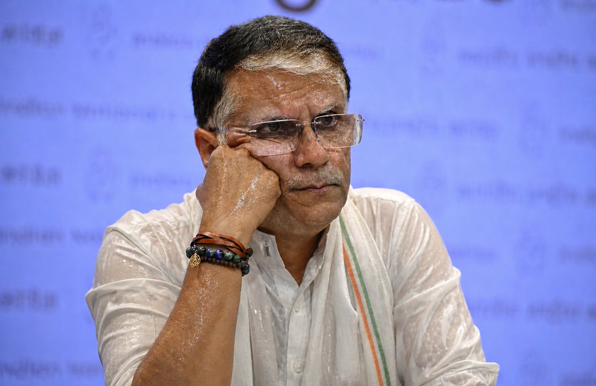 Deshi_Donald's tweet photo. कोई बता सकता है इसका भविष्य क्या होगा???????
#HimantaBulldozedCongress #electionresult2026 https://t.co/mz0BHJAKAs