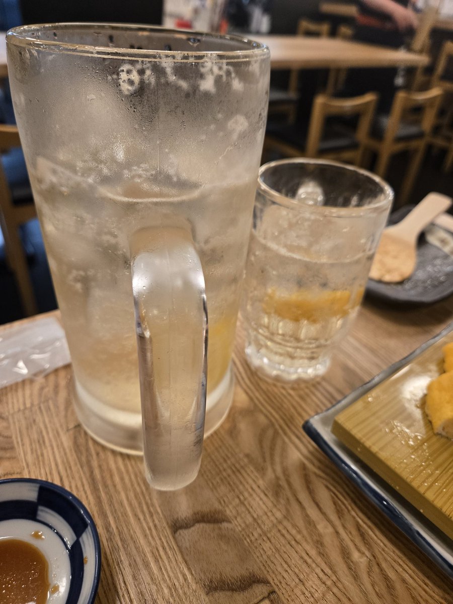 みーと tweet media