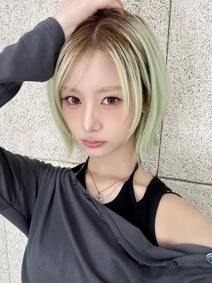 룽이 tweet media