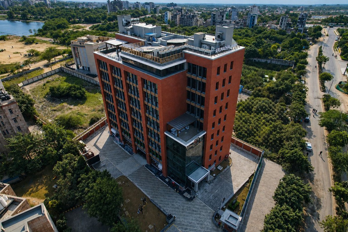 AP_Diaries's tweet image. Inaugurated today, #ArunachalNiwas, Dheerpur reflects a new era of citizen-focused infrastructure in #NewDelhi.
Equipped with modern amenities, it is designed to serve comfort, accessibility, and community needs.
#ArunachalNiwas #Infrastructure #PublicWelfare #BestInvestment