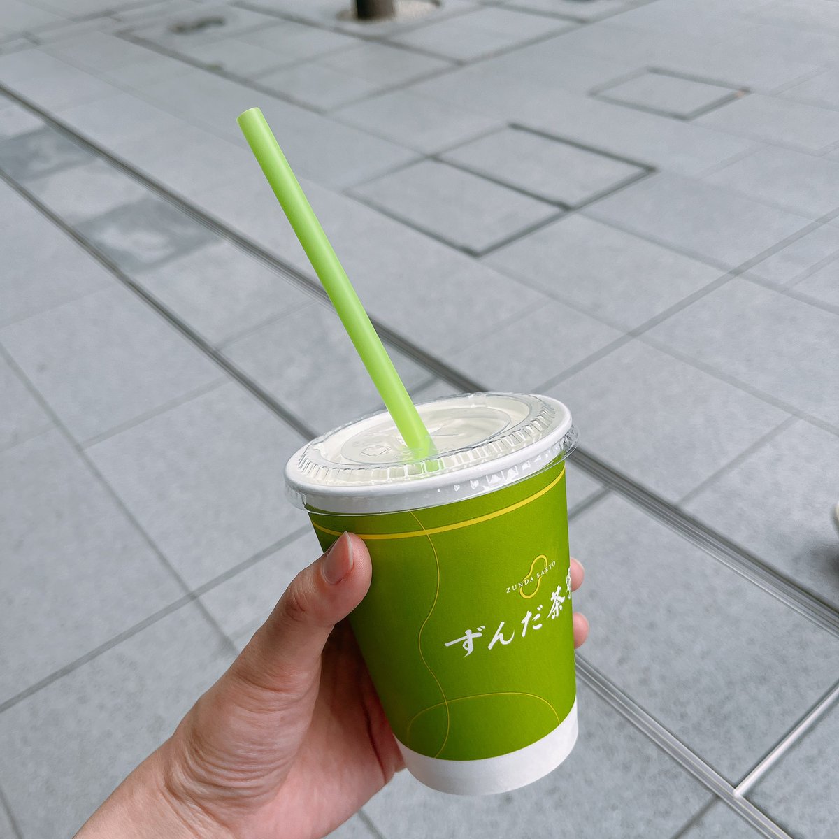 nekko0807's tweet photo. ずっと飲んでみたかったずんだシェイク！
うま！ https://t.co/eGvUN9U8Ai