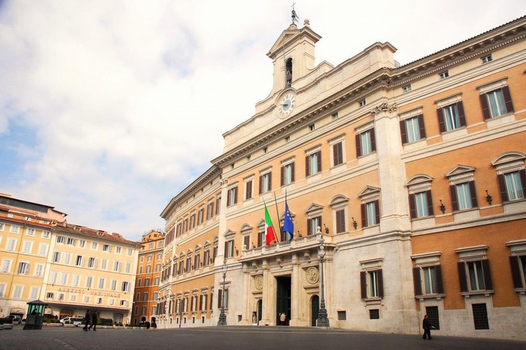 NomosCSP's tweet photo. 🗞️ La Giornata Parlamentare del #4maggio

Scopri cosa succede questa settimana nelle Aule e nelle Commissioni di 🔵Camera e 🔴Senato

👉 https://t.co/naw35vPD9q

✍️ A cura di Nomos Centro Studi Parlamentari https://t.co/urorg07Pgc