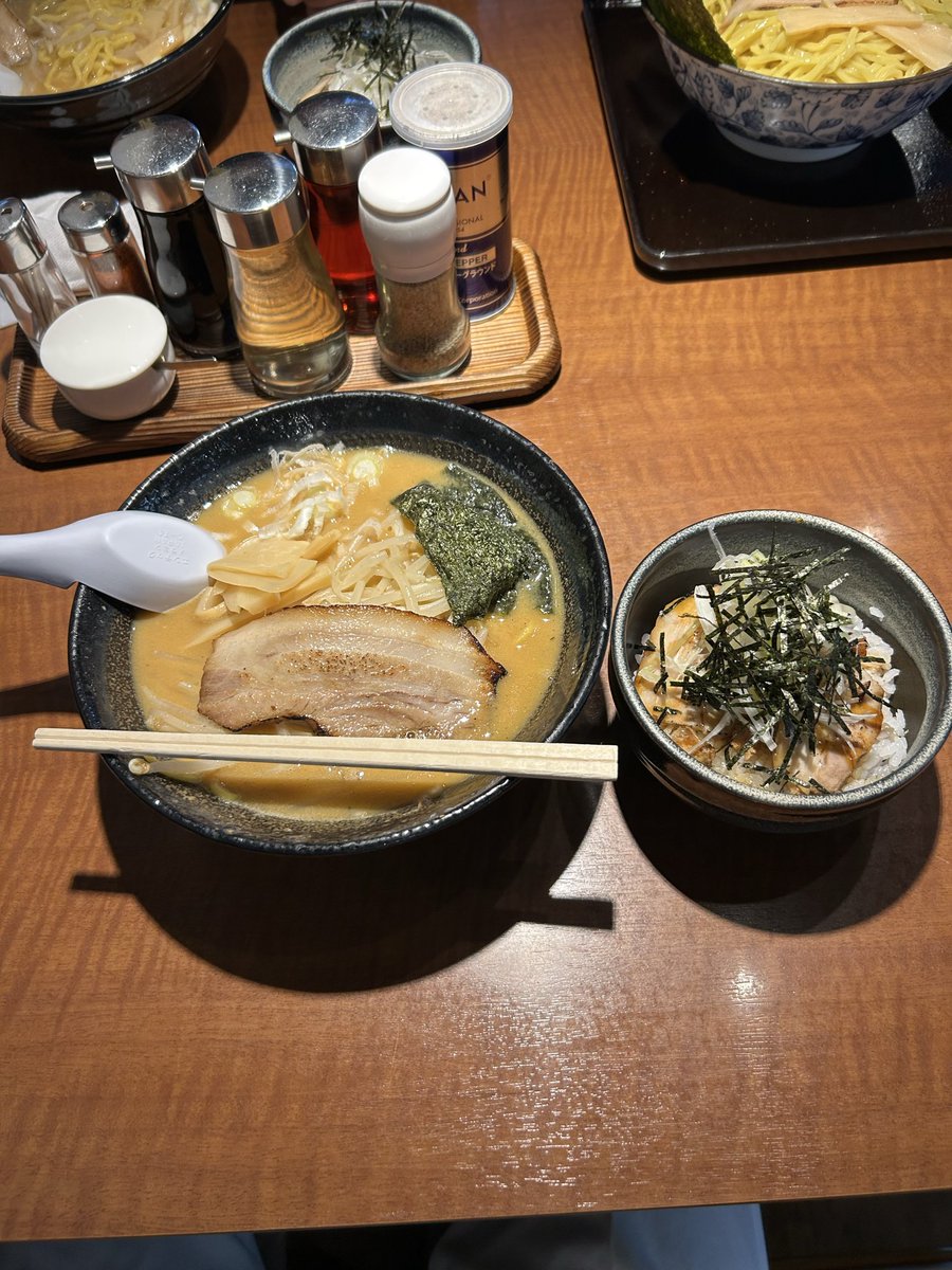 しょういち tweet media