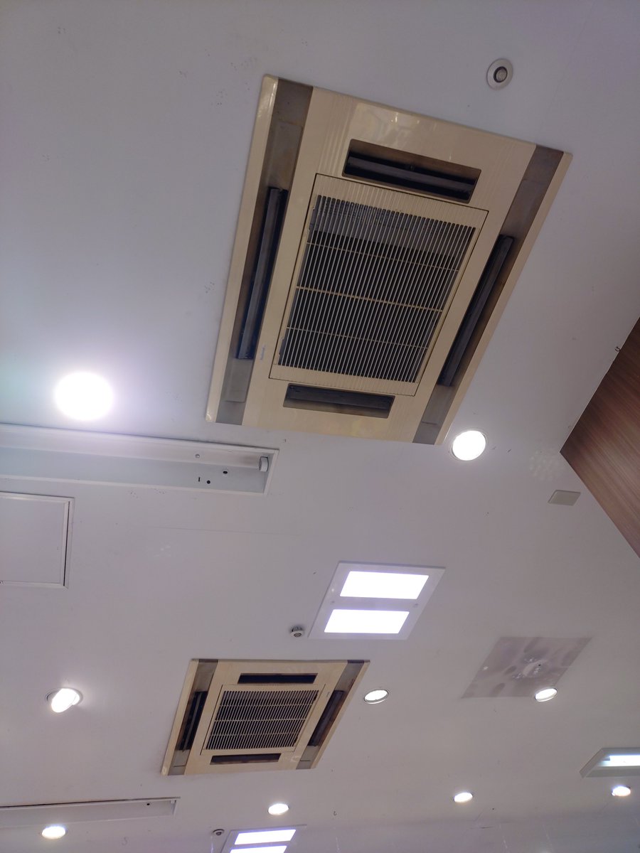 室外機