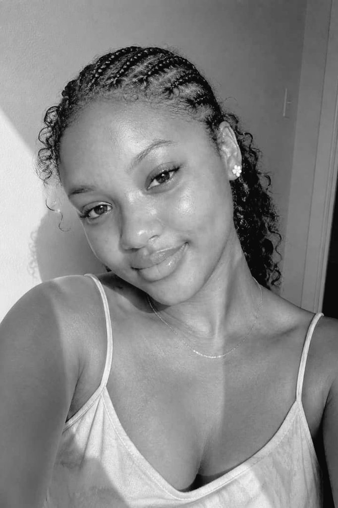 mimi tweet media