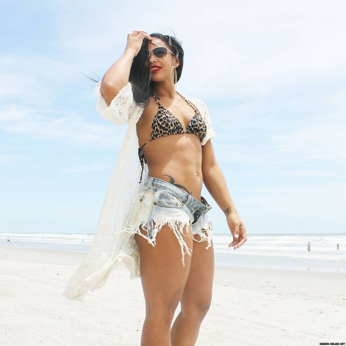 Maryse Ouellet (PARODY Not Maryse) tweet media