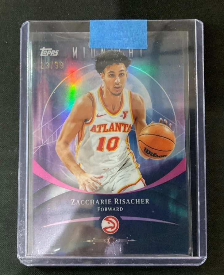 Matv067's tweet photo. @Gylbret Une Zach /99 et deux petits inserts pour la PC https://t.co/VXviHPaoZp