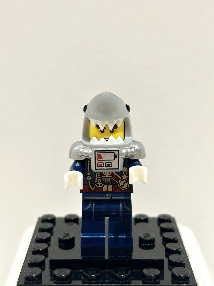 infinitybricks8's tweet image. A true ninja never forgets their roots. Adding another Zane in his iconic robe to complete the memorial collection ⚪

#LEGO #LEGOminifigures #LEGOcollection #LEGOcommunity #LEGOaddictAFOL #LEGOreseller #LEGOforsale #Zane #LEGONinjago #NinjaStyle #DayOfTheDepartedLEGO