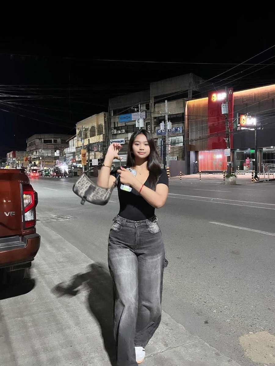Teman tisu tweet media