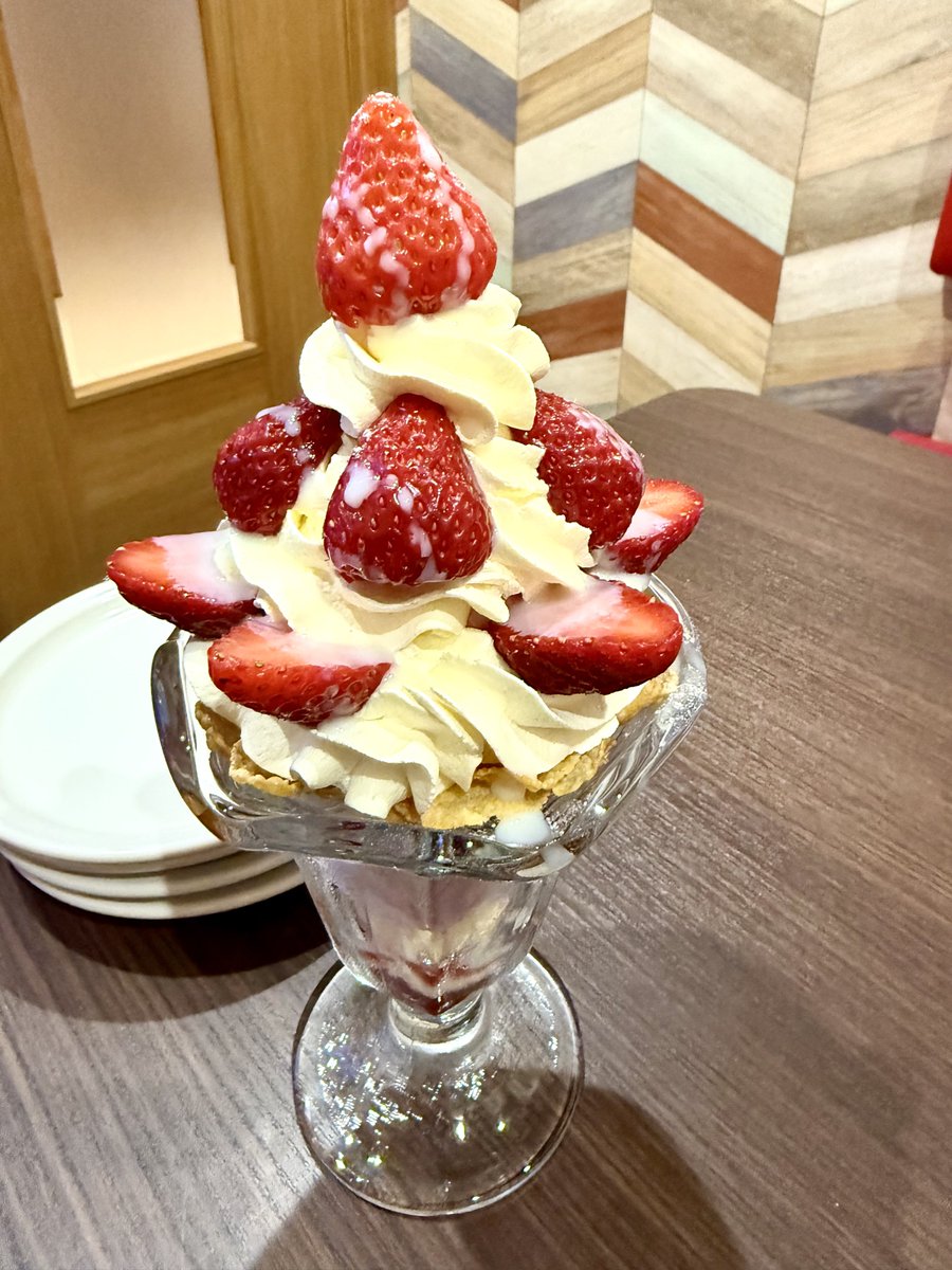 ごくひん tweet media