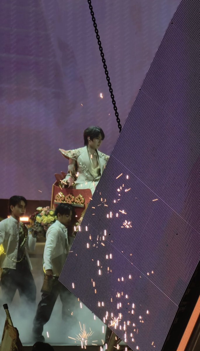 ซินซิน🕊️✨𝟰𝟮𝟲 tweet media