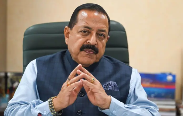 TareenAneesa's tweet image. Union Minister Dr Jitendra Singh announced a massive boost to rural connectivity in #Jammu &amp;amp; #Kashmir under #PMGSY, with road projects worth ₹3,556 crore sanctioned for the region.
@rishi_suri @HarishK04131926 @NeetFiles @FatimaDar_jk @zeedee @BJPsudhanRSS @HarbirSinghSuri