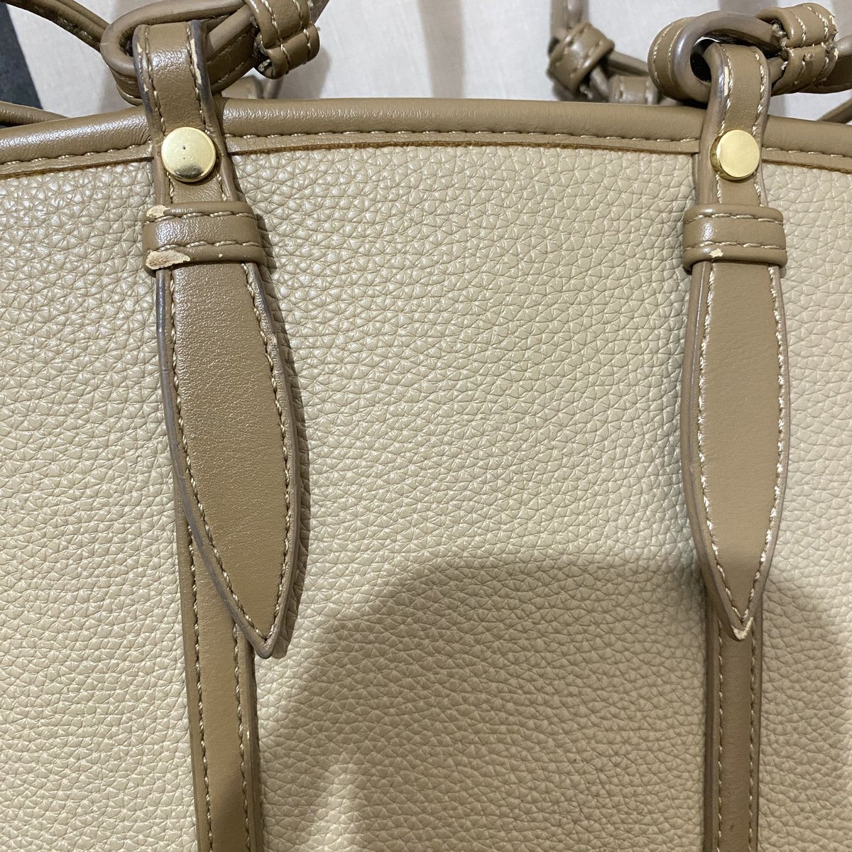 kakrosenih's tweet image. wts preloved sling bag jims honey (sage green)

only 100k
dom purwokerto
COD / Transfer / Qris

-pemakaian pribadi
-minus lecet tipis

#wts #preloved #taskuliah #slingbag #jimshoney #zonauang