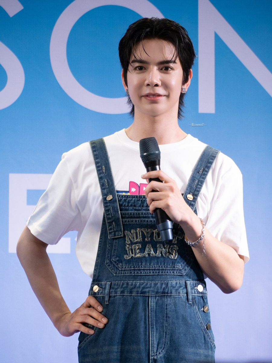 ใส่เอี้ยมแล้วน่ารักม๊ากกกกกกกกก นี่แหละๆ ลูกสาวกำนัน

NIYOMJEANS X BILLYBABE
#RBSNiyomJeansXBillyBabe 
#babiibabe