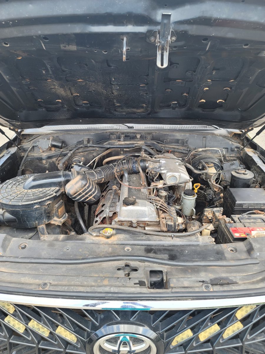 Today’s deal ‼️

Clean user Toyota landcruiser available in abuja
Price : 15.5M
Phone: 08138433779