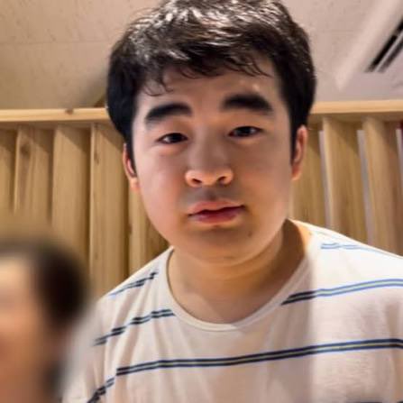 ←ガチで吐キン tweet media