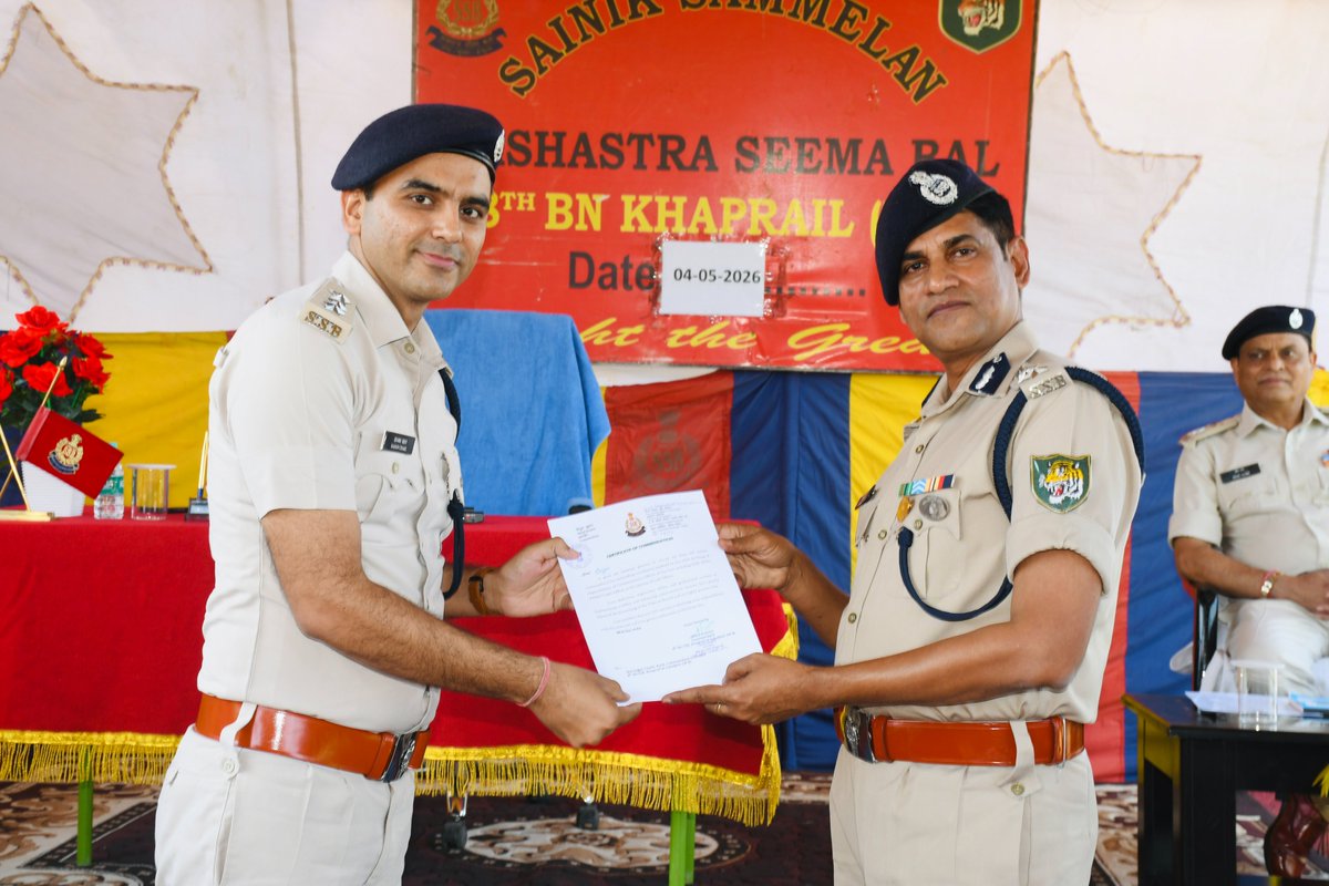 08_ssb's tweet photo. दिनांक04 मई 2026को श्री मितुल कुमार, कमांडेंट, 8BN SSB ,खपरैल के मार्गदर्शन में वाहिनी परिसर में अप्रैल माह का सैनिक सम्मेलन आयोजित किया गया l महोदय द्वारा सभी को प्रेरित किया गया  एवं उत्कृष्ट कार्य करने वाले अधिकारीगण एवं कार्मिकों को प्रशंसा पत्र प्रदान किया गया l https://t.co/605tOAOJoO
