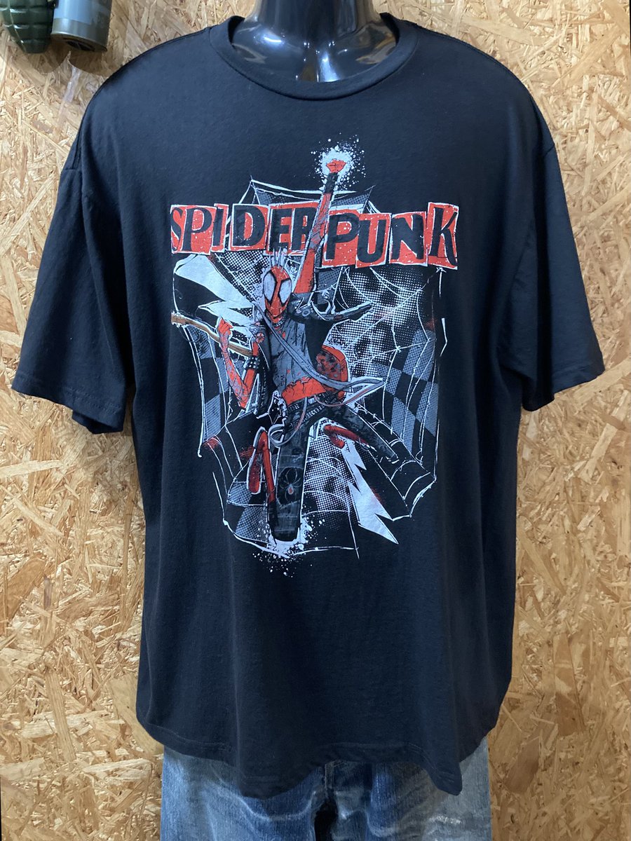 PlyrYMoEBdBTU8B's tweet image. スパイダーマンが服を着る場合
全身タイツ→Tシャツ→ジャケットになる訳か…
まぁ…スーパーマンもスーツ(背広)の下にタイツ着てたし普通の事か…

#古着 #アメカジ #ファッション #イラスト #スパイダーマン #千葉 #船橋 #北習志野