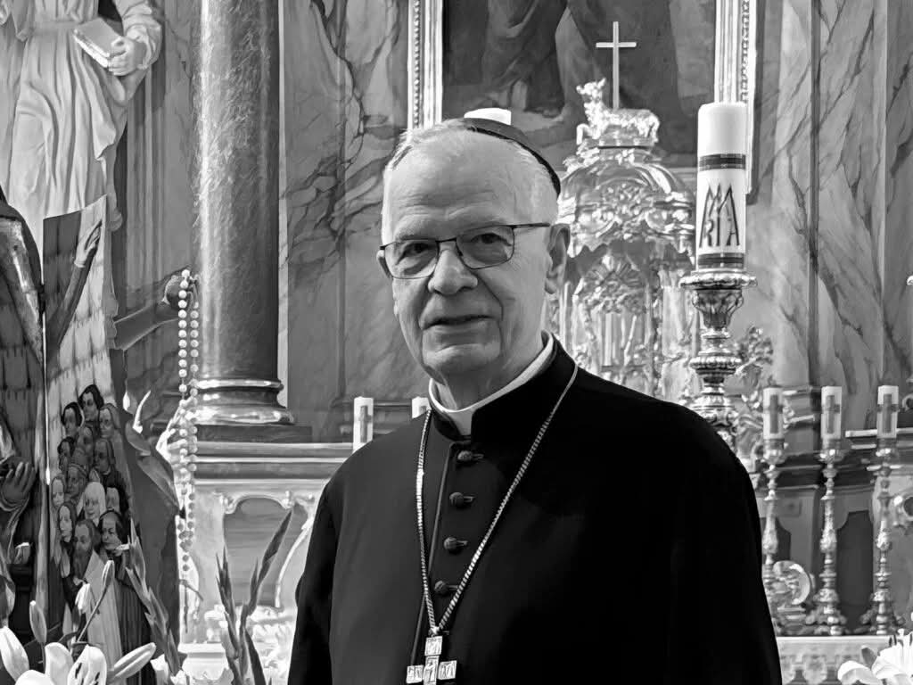 Nie żyje abp Józef Michalik, emerytowany Metropolita Przemyski. Wielokrotnie przew. uroczystościom organizowanym przez <a href="/MWszechpolska/">Młodzież Wszechpolska</a> i <a href="/RuchNarodowy/">Ruch Narodowy</a> na Podkarpaciu ✝️🙏