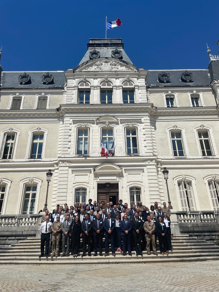 Préfète de la Haute-Savoie tweet media