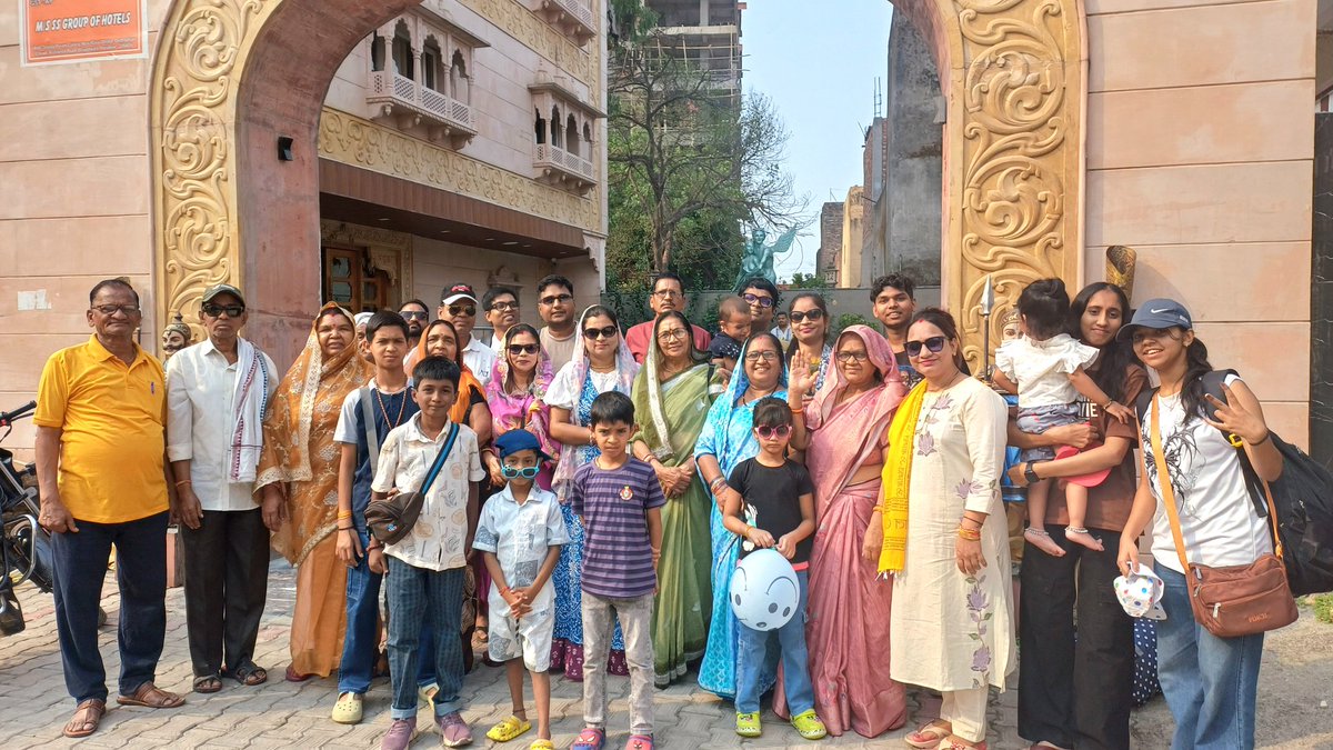 AryonTourism's tweet photo. Chardham Yatra Our Guest from Jabalpur
Package Start 14,900/- PP
Ex Haridwar 9 Nights/10 Days
Stay + Meal + Transport + Sightseeing
WhatsApp 6396375203 Phone 9917664776
#aryontourism #chardhamyatra #chardhamyatrapackage https://t.co/uzakV5TRST