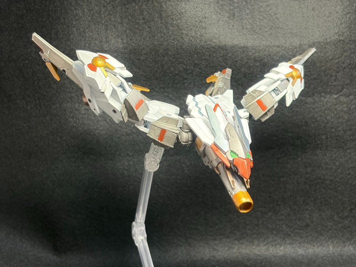 NYデビュー作家・Verg tweet media