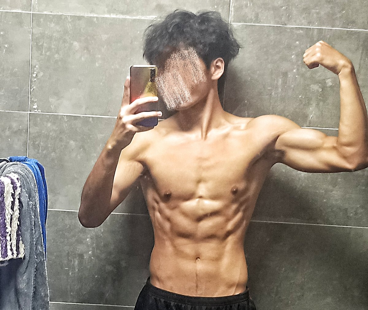 暴君 tweet media