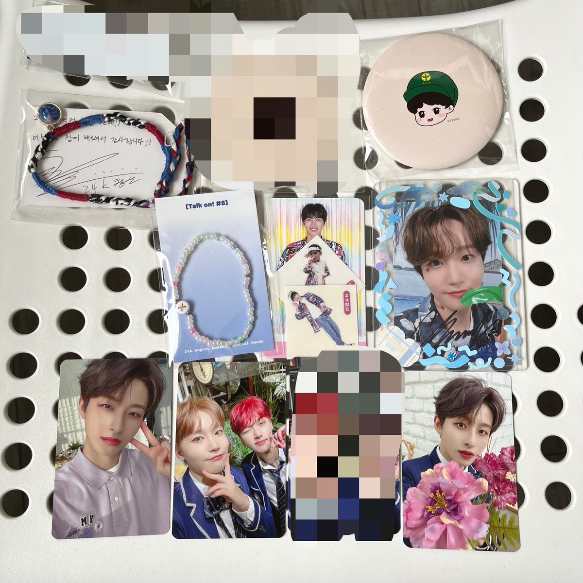 kasview's tweet photo. availability update 

#xiwoo #시우 #투포케이플러스 #24kplus https://t.co/xEYYCSvC3U