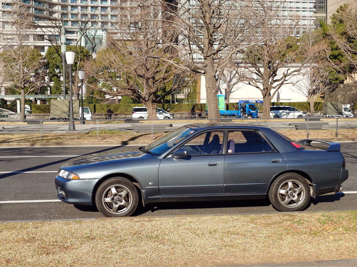 ば～た～ tweet media