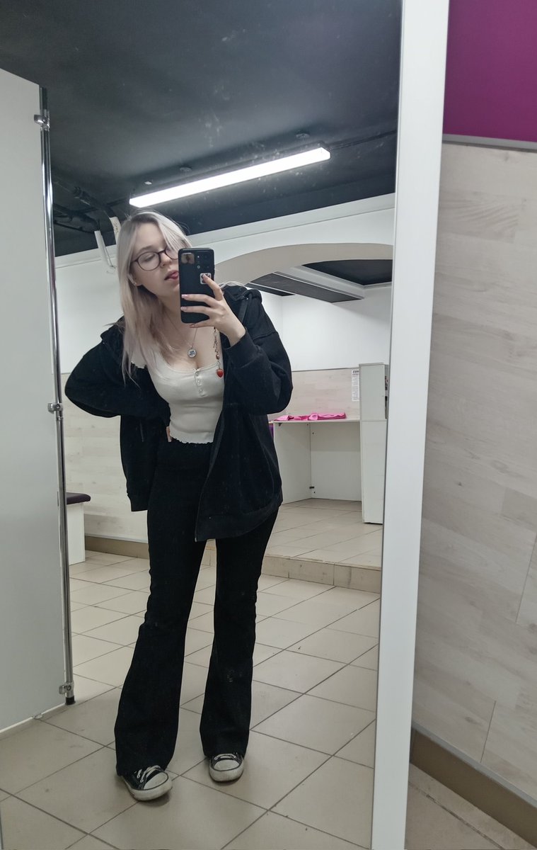 🦋Анастасия Маковка🦋 tweet media